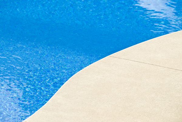Cost of Pool Deck Construction in Tracy