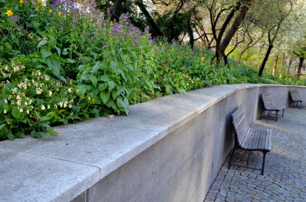 Cost of Retaining Wall Pouring in Tracy