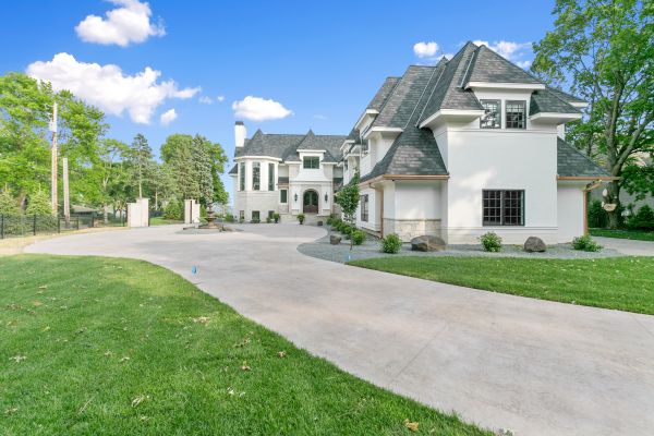 Cost of Concrete Driveway Installation in Tracy