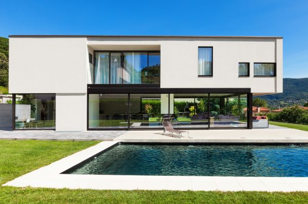 Cost of Poolside Concrete Construction in Tracy