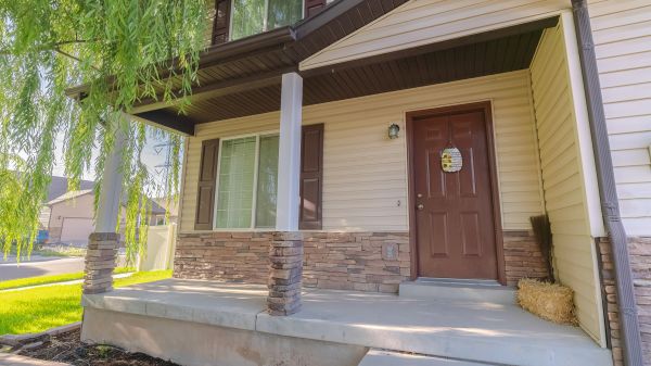 Cost of Concrete Porch Installation in Tracy